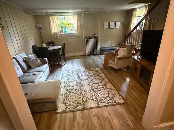 3rd image of 1300 William St APT C