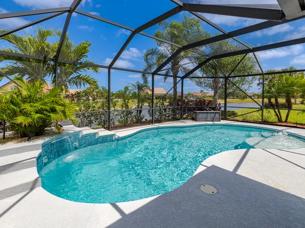 348 SE Courances Dr, Port Saint Lucie, FL 34984
