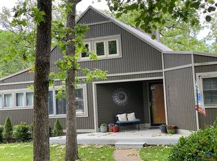 28186 Panorama Rd, Warsaw, MO 65355