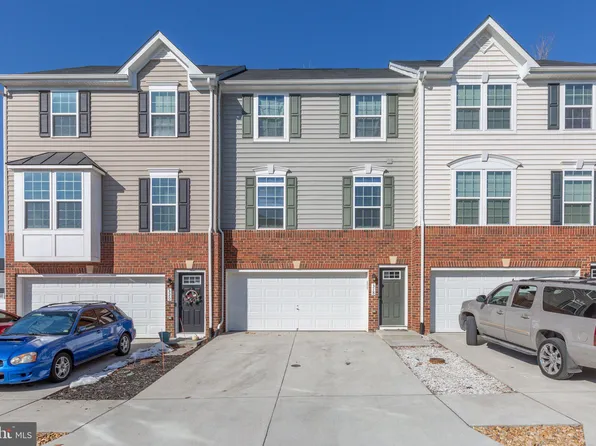 318 Landing Dr, Fredericksburg, VA 22405