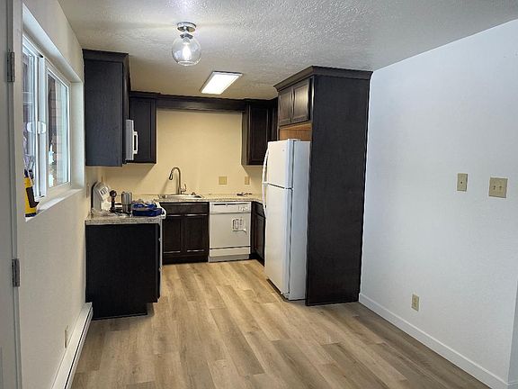 4th image of 207 Wirsching Ave W #3