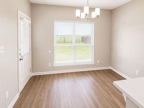 5th image of 607 Morning Dove Dr