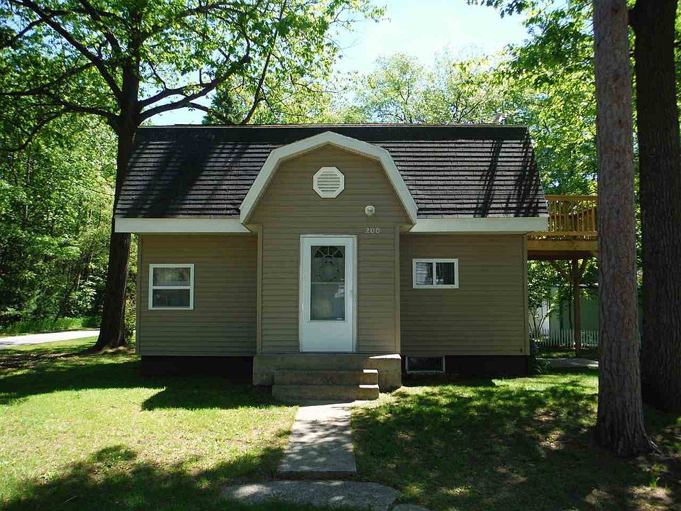 1st image of 200 Sumac Dr