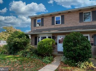 214 Popodickon Dr, Boyertown, PA 19512