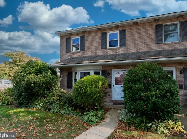 214 Popodickon Dr, Boyertown, PA 19512