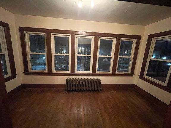 5th image of 739 N Lincoln Ave Unit 2