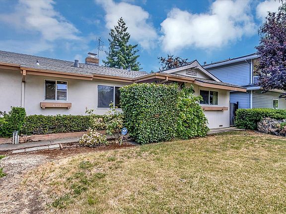 2nd image of 6772 Rainbow Dr