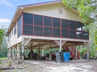 2406 N Dover Rd, Dover, FL 33527