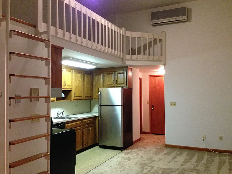 Stillman School Apartments — Photo 22