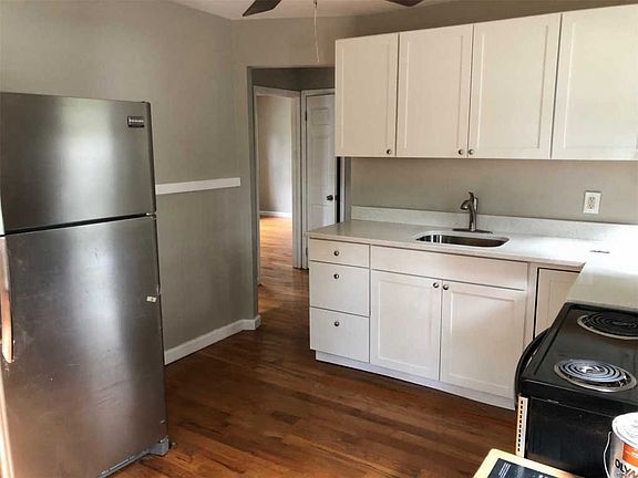 2nd image of 49 N 15th St