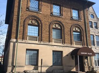 118 SE 1st St #2C, Evansville, IN 47708