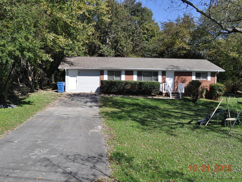 1st image of 449 Bouton Dr