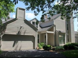 61 Whittington Crse, St Charles, IL 60174