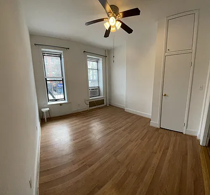 Rented by Kain Realty | media 9