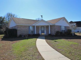 101 River Oaks Dr, Fairhope, AL 36532
