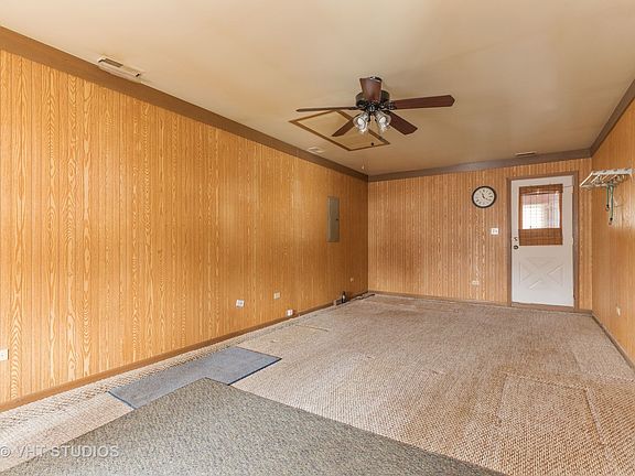 5th image of 25450 W Lincoln Dr
