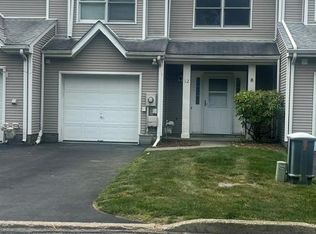 12 Deer Crossing Drive, Fishkill, NY 12524