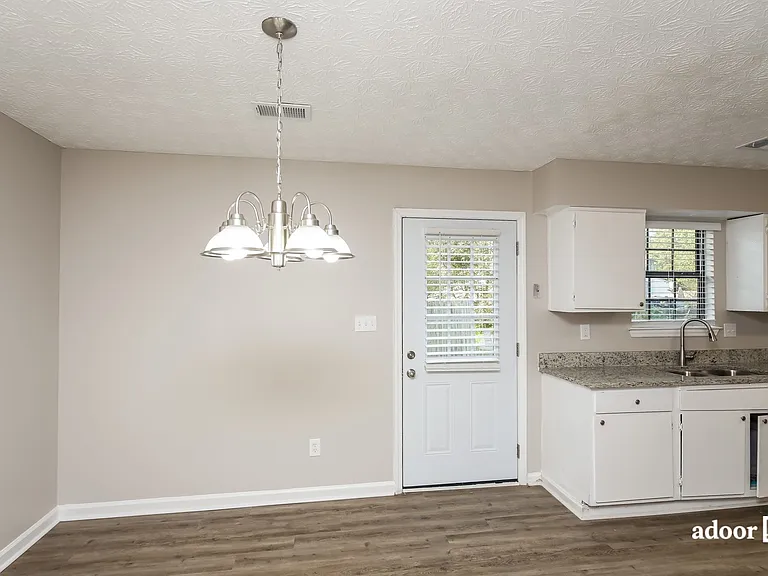 3605 Stephanie Ct — Photo 6