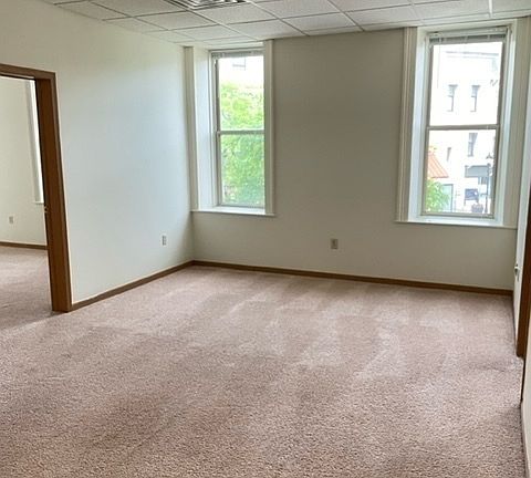 4th image of 310 W Broadway APT A