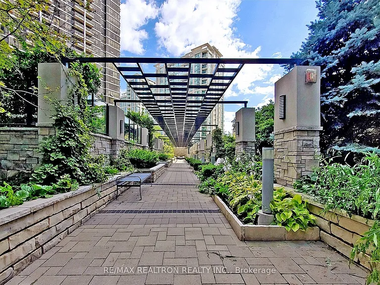 2 Anndale Dr #407 — Photo 43