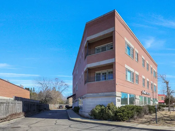 755 N Milwaukee Ave #2B, Glenview, IL 60025