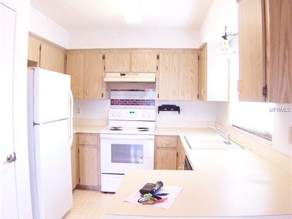 5th image of 671 Lake Dexter Cir