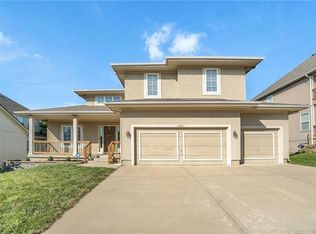 21640 W 121st St, Olathe, KS 66061