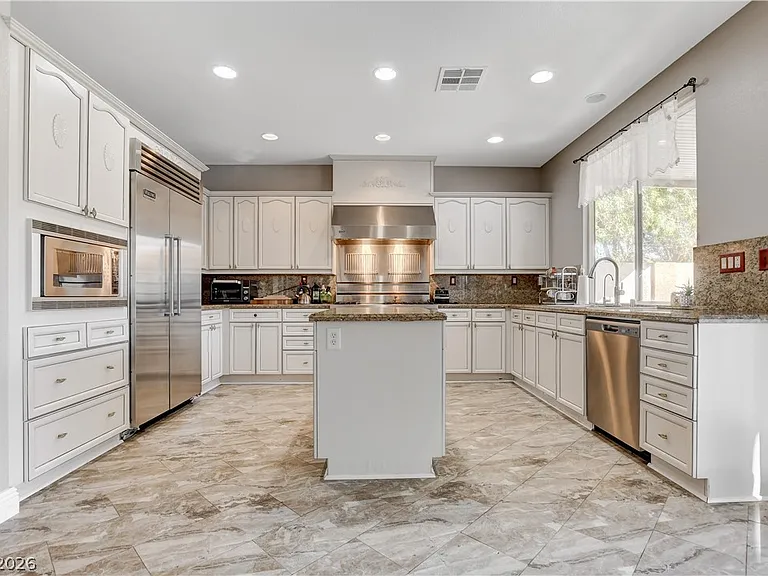 1693 Ravanusa Dr — Photo 20