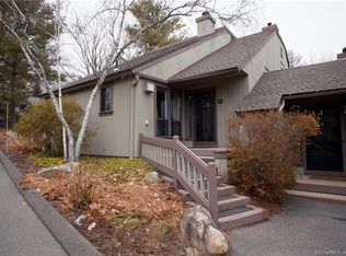 1 Applewood Ln #1, Avon, CT 06001