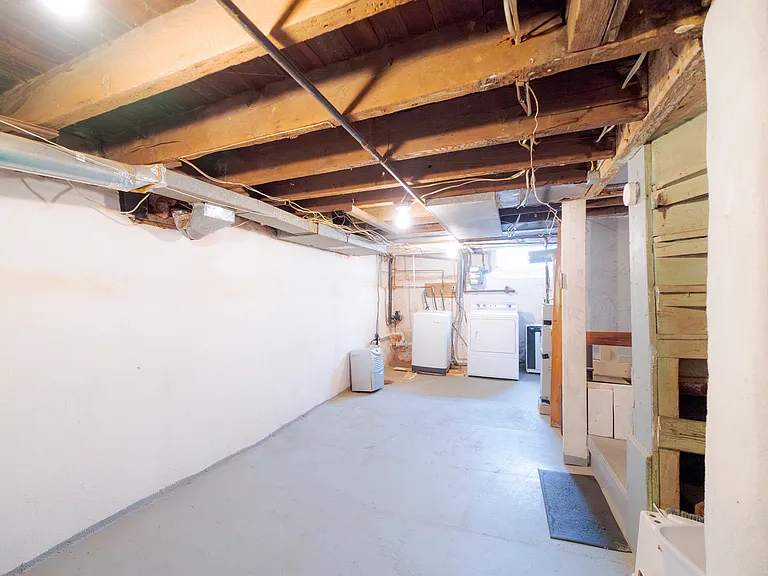 421 E Flora St — Photo 21