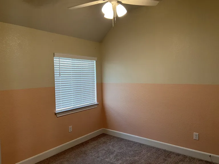 10215 High Noon Dr — Photo 28