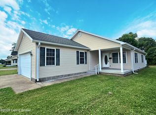 2217 Upper Hunters Trce, Louisville, KY 40216
