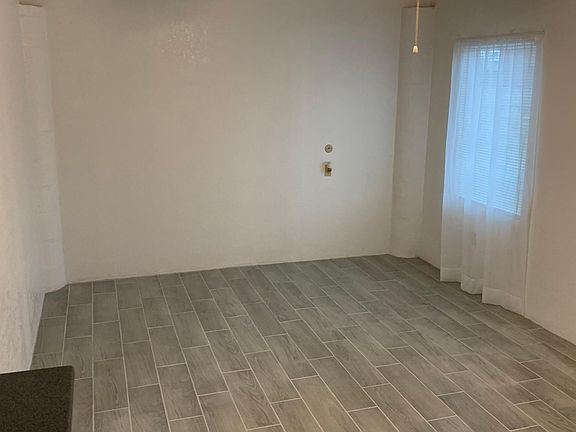 3rd image of 3611 Richmond Ave