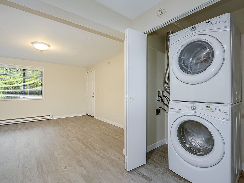 1st image of 1520 NE 143rd St #1518