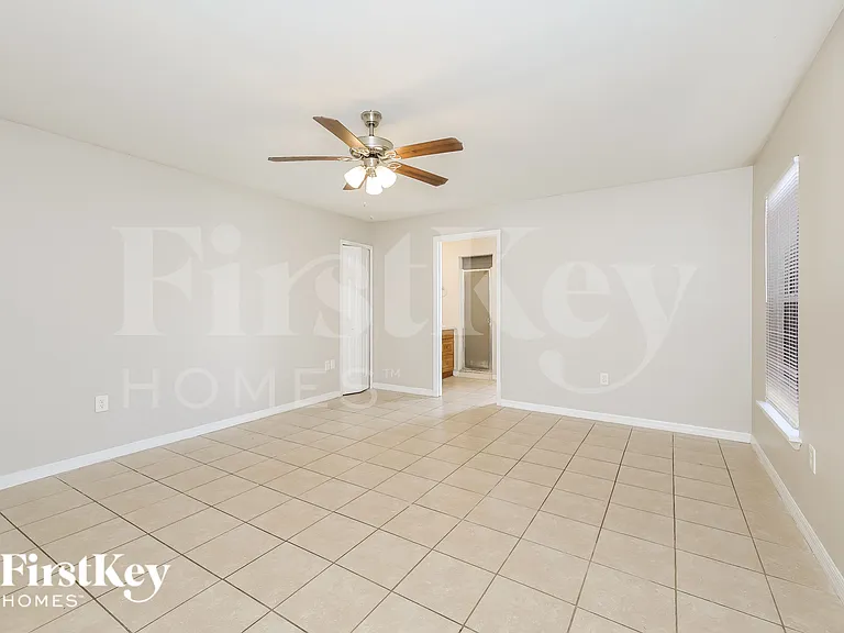 1005 Edmund Ave — Photo 8