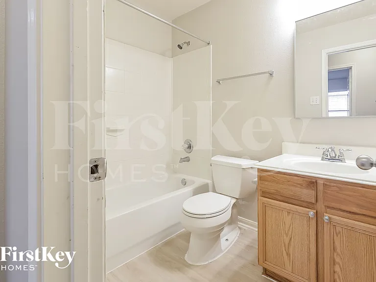 29311 Legends Hill Dr — Photo 13