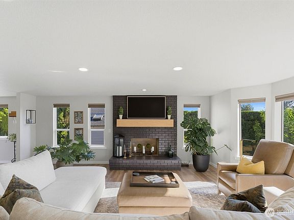 5th image of 3231 N Narrows Drive