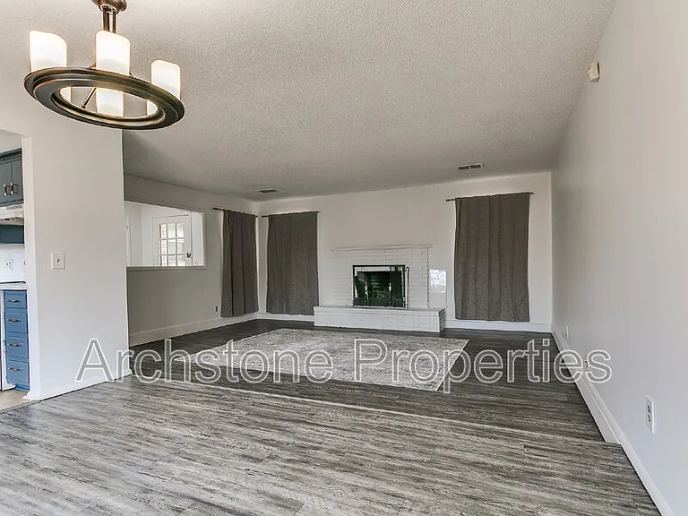 4508 NW 26th St — Photo 15