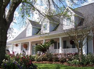 3864 Lake Lynn Dr, Gretna, LA 70056