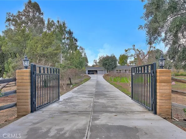 18643 Sussex Rd, Riverside, CA 92504