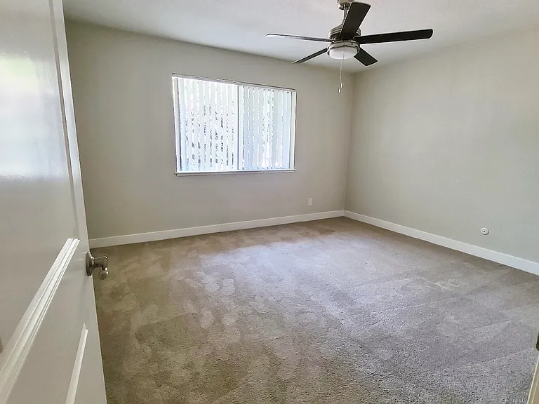 33 Hayward Ave #108 — Photo 14
