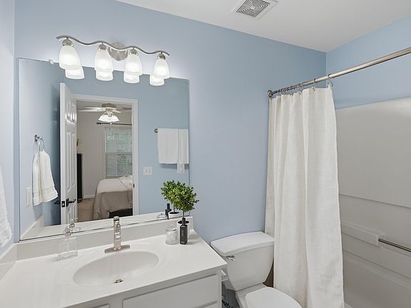 3rd image of 5411 Vista View Ct
