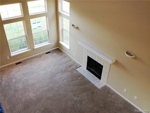 5th image of 25274 Christina Dr
