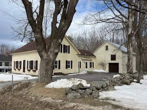 16 Middleton Road, Wolfeboro, NH 03894