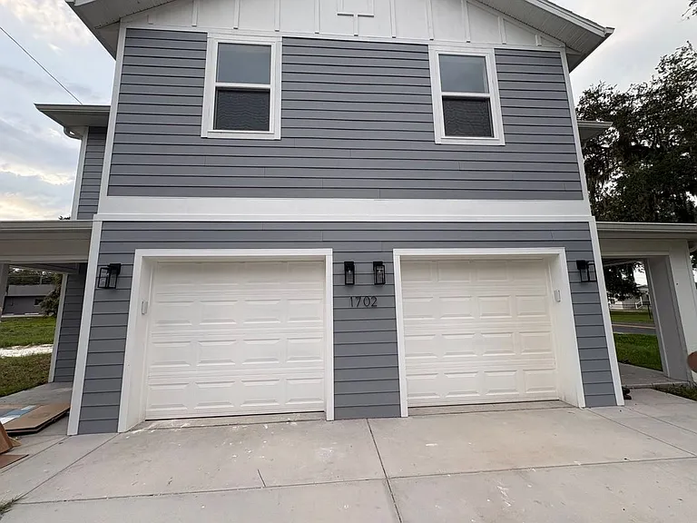 1702 W Granfield Ave — Photo 1