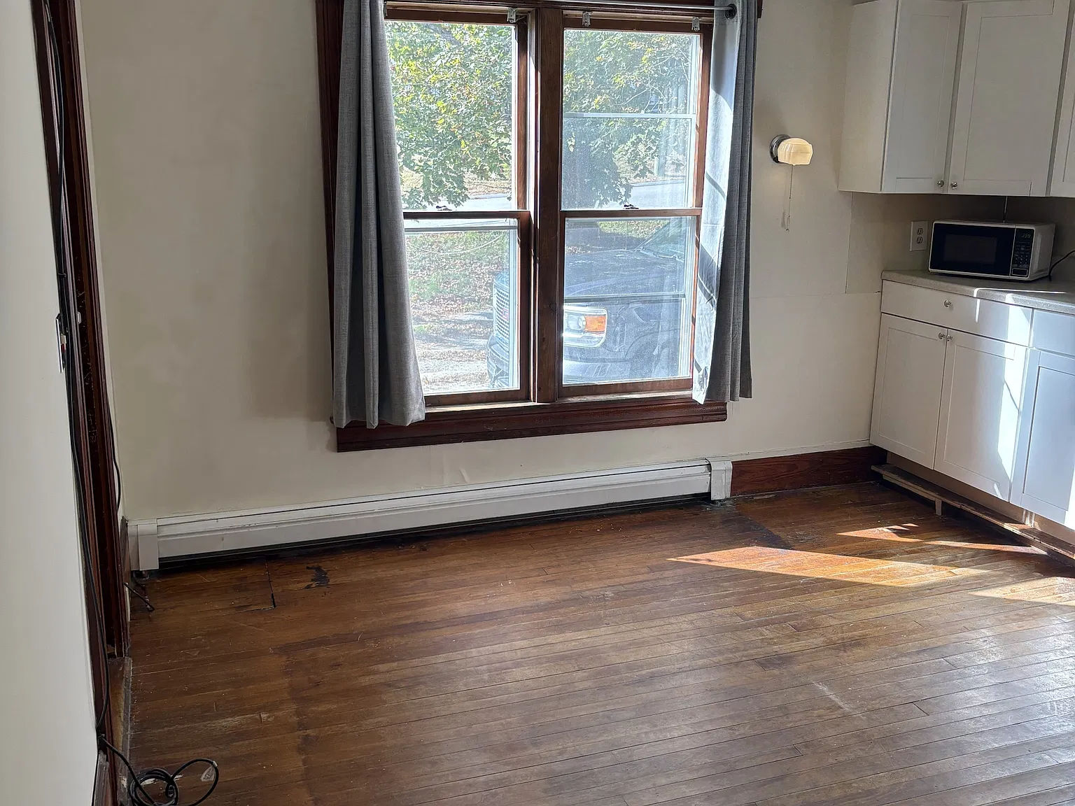 12 Hall Ave — Photo 3