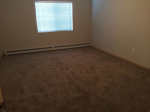 Bedroom with Walk-in Closet