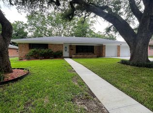 1704 Richardson Ln, Baytown, TX 77520