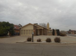 1861 Karl Wyler Dr, El Paso, TX 79936