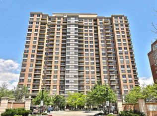 55 Strathaven Dr #1901, Mississauga, ON L5R 4G9
